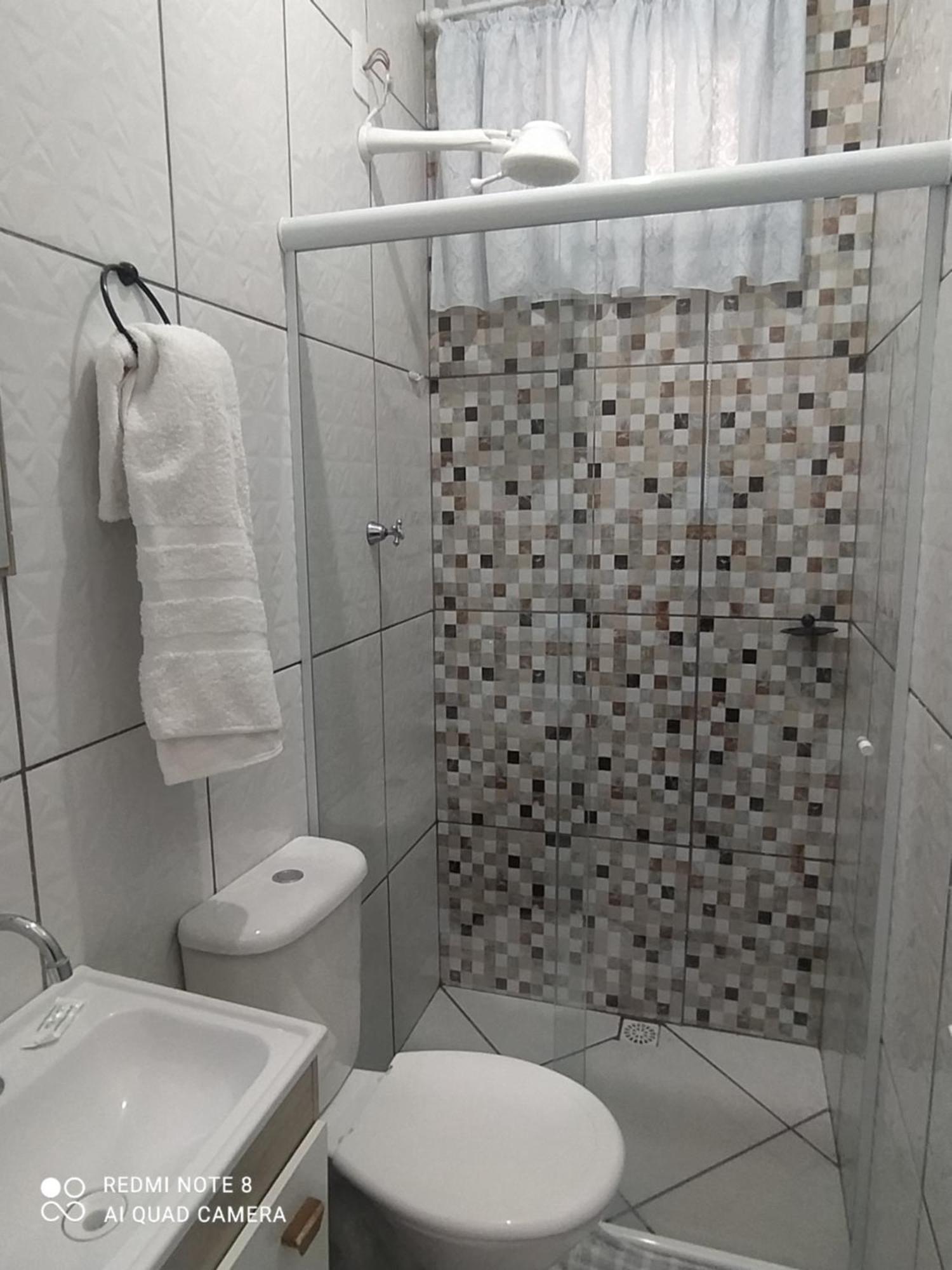 Pousada Quarto Privativo A 600 Mts Da Basilica Nova Aparecida  Eksteriør billede